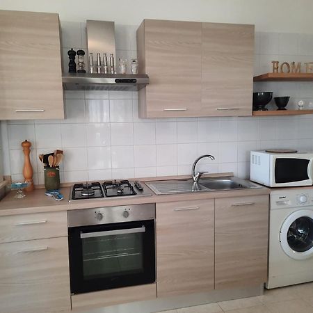 Ferienwohnung Fronte Mare Torre San Giovanni Exterior foto