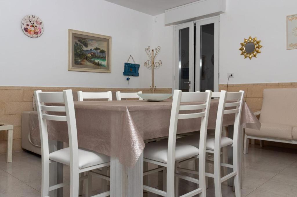 Ferienwohnung Fronte Mare Torre San Giovanni Exterior foto